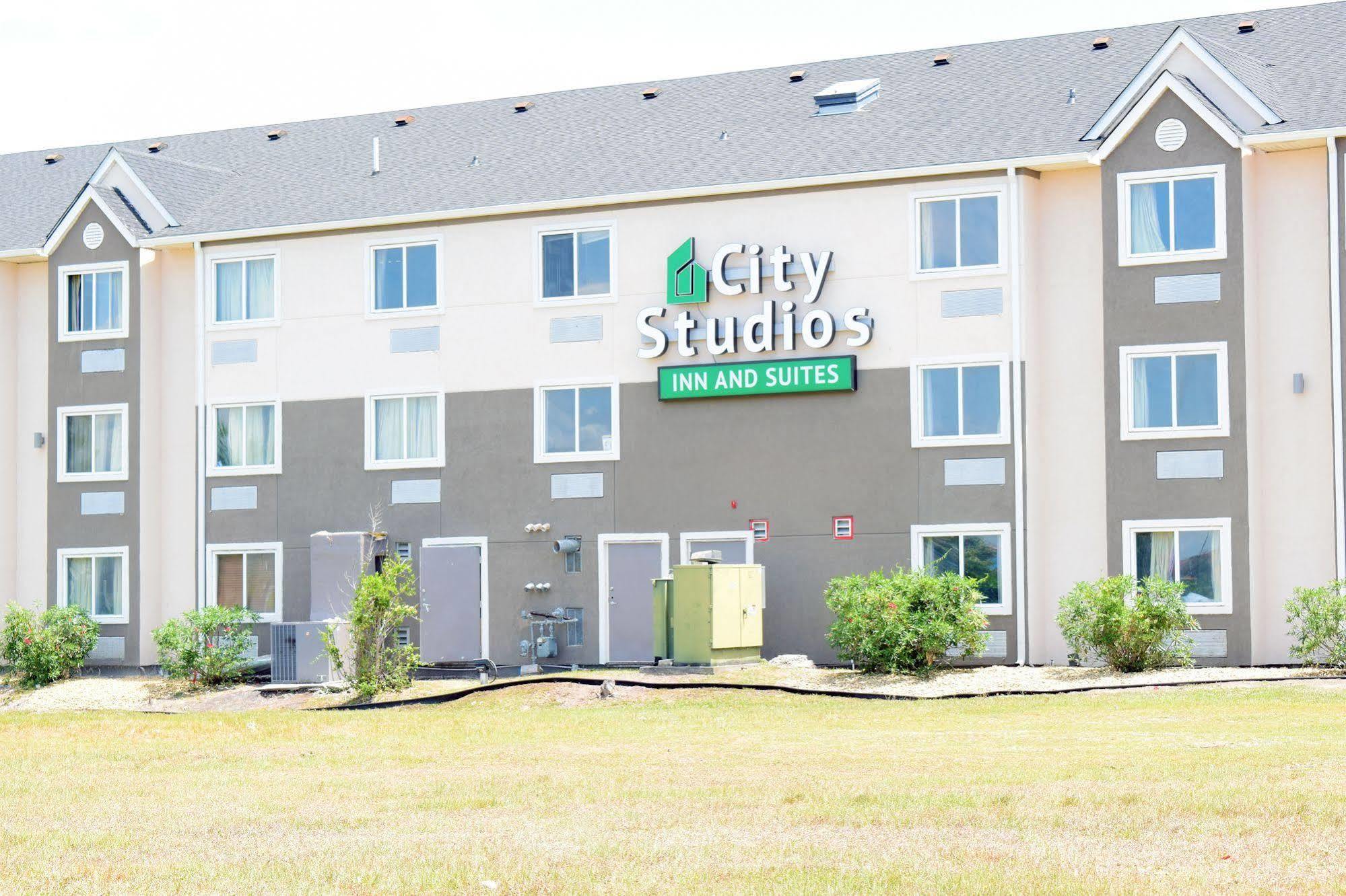 Quality Inn & Suites Myrtle Beach Near Outlets Extérieur photo